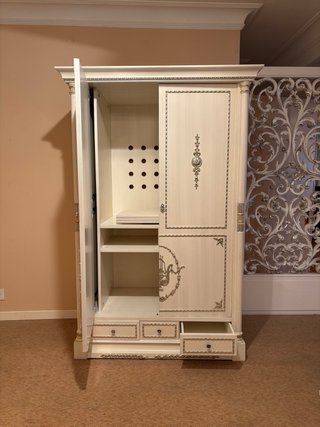 Mueble multiusos de estilo clásico