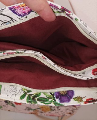 Mochila floral blanca