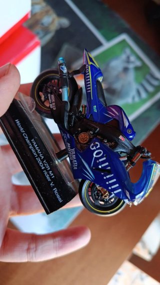 Modellini auto e moto: Honda, Yamaha