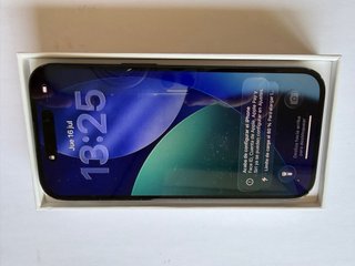 iPhone 15 128GB Negro/Gris con Caja y accesorios.