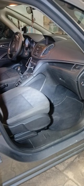 Vendo Opel Zafira Tourer 2016