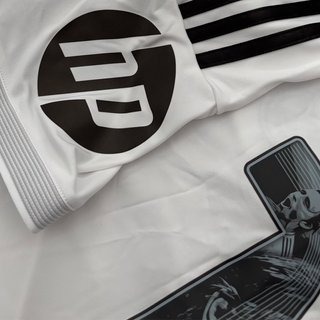 Real Madrid 24/25 Camiseta Conmemorativa Modric