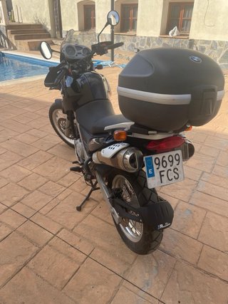 BMW G 650 GS Adventure Negra