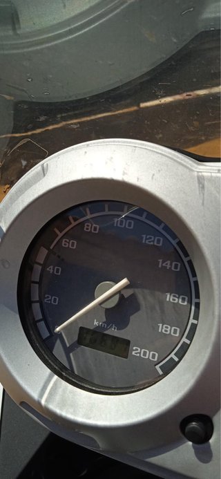 BMW G 650 GS Adventure Negra
