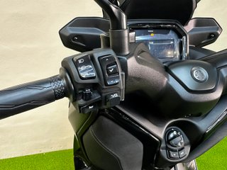 Yamaha X-MAX 125 Tech MAX Negra/Gris