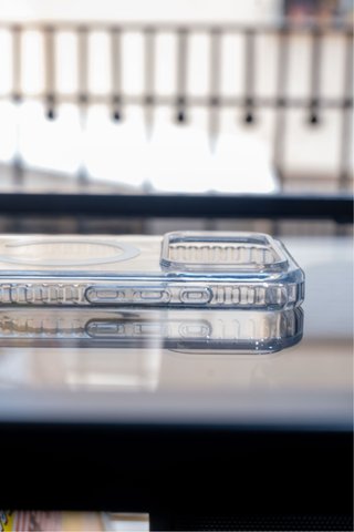 Funda Cellularline MagSafe iPhone 17 Pro Nueva