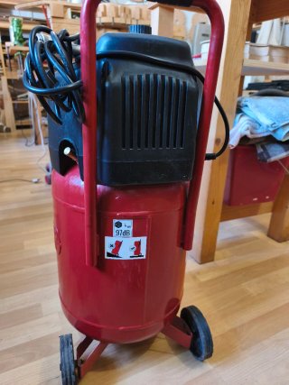 Compresor de aire AREBOS 30L con accesorios