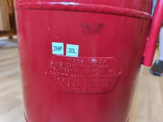 Compresor de aire AREBOS 30L con accesorios