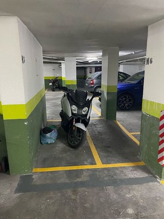 Garaje en venta en Centre en Badalona