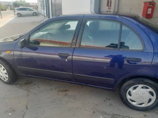 Nissan Almera 2002
