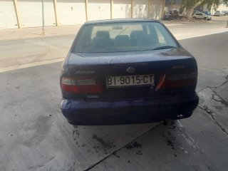 Nissan Almera 2002