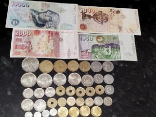 Colección monedas y billetes Juan Carlos I.