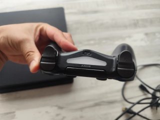 Consola PS4 Slim Negra + Mando + HDMI