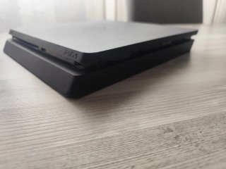 Consola PS4 Slim Negra + Mando + HDMI