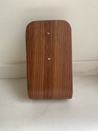 Appendiabiti da parete in legno per chitarra