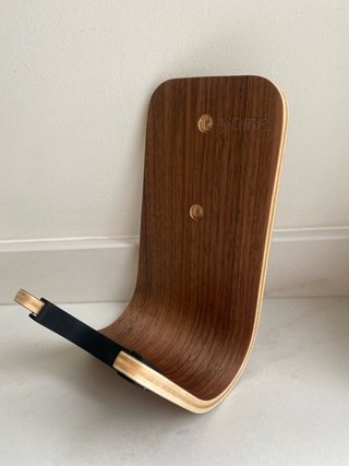 Appendiabiti da parete in legno per chitarra
