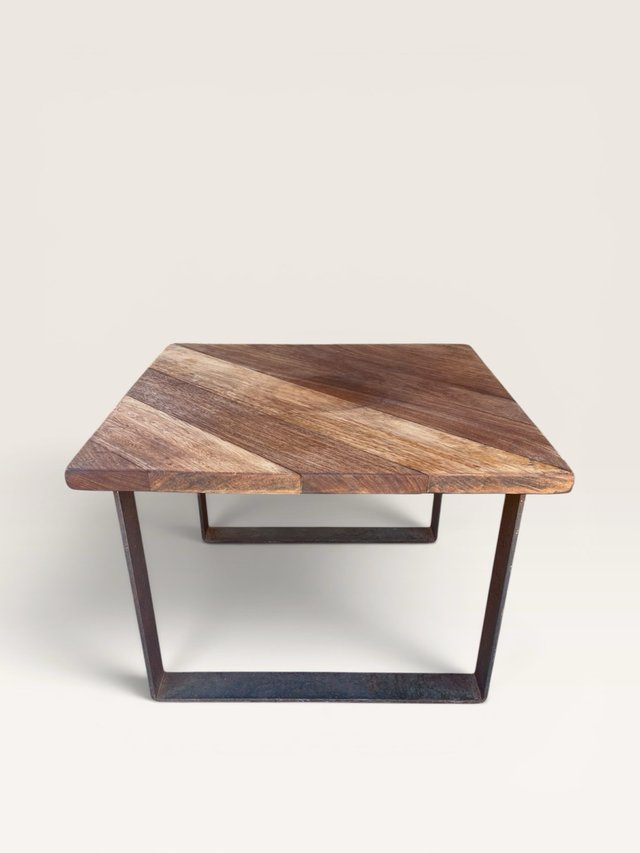 Mesa baja madera maciza iroko