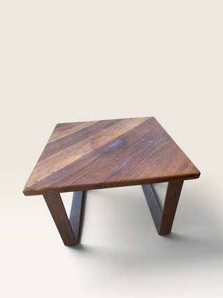 Mesa baja madera maciza iroko