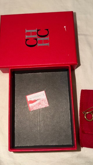 Pulsera Carolina Herrera Chapada en Oro