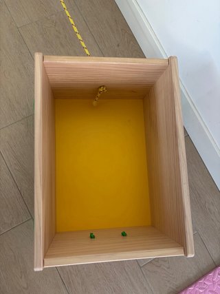 Carrito de madera para juguetes