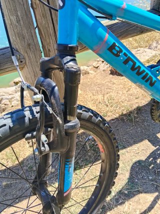 Bicicleta infantil Btwin blu