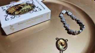 Set scatola Madonna dei Prati Verdi e braccialetto