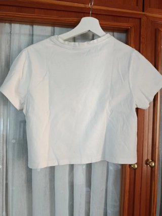 Camiseta Brownie cropped con logo
