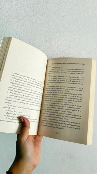 Lo que encontré bajo el sofá / What I Found und...