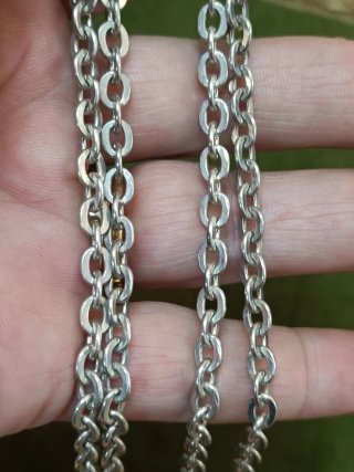 Elegante cadena, cordón de plata