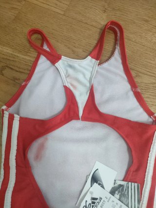 Bañador niña Adidas rojo