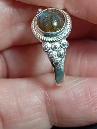 Anello in Argento con Labradorite