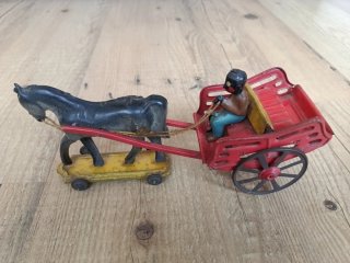 Juguete antiguo de hojalata