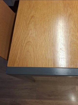 Mesa comedor madera y patas metal  y 4 sillas ikea