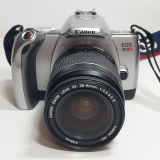 Canon EOS 300V + Objetivo EF 28-80mm II