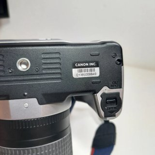 Canon EOS 300V + Objetivo EF 28-80mm II