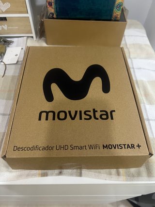 Descodificador Smart WIFI 4K UHD +