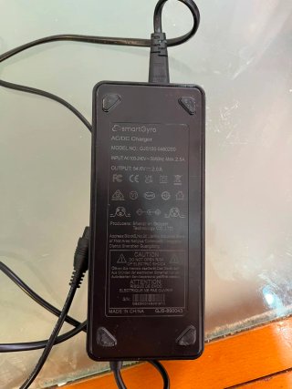 Cargador SmartGyro Patinete Eléctrico
