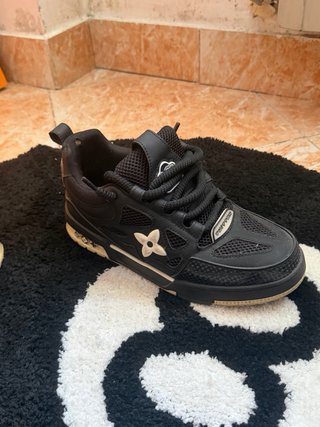LOUIS VUITTON SKATE TG 43 NERE