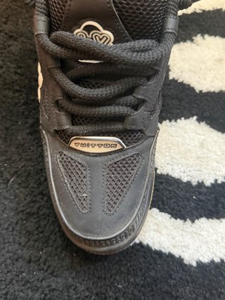 LOUIS VUITTON SKATE TG 43 NERE