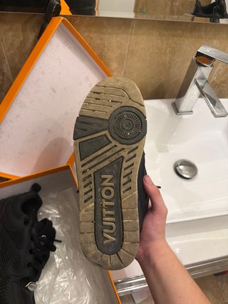 LOUIS VUITTON SKATE TG 43 NERE