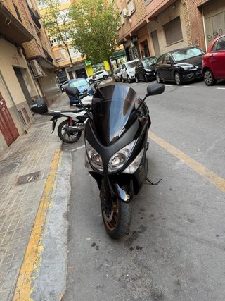 Yamaha T-MAX 500cc 2008 Negro/Dorado