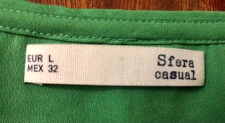 Blusa verde Cortefiel talla L con detalles