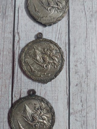 3 Medallas Guerra Civil Española
