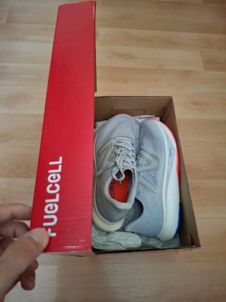New Balance Rebel v3 Talla 42.5 EU / 9 US