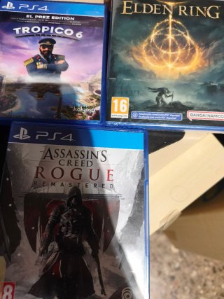 Elden Ring, Tropico 6, Assassin's Creed - Pacco di tre videogiochi per PlayStation 4