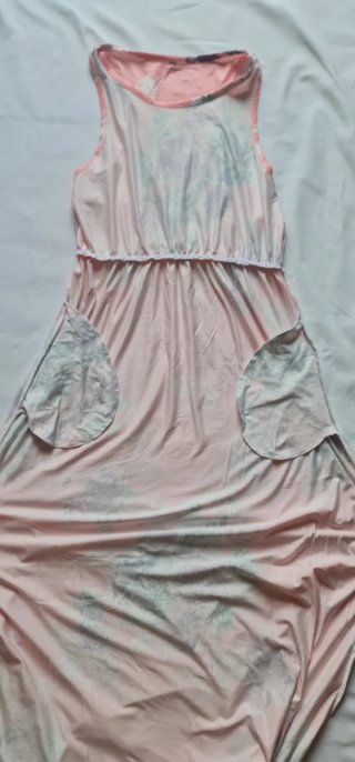 Vestido largo floral rosa con bolsillos. Talla XL
