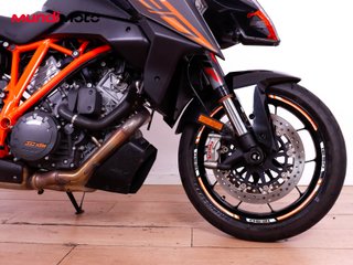 KTM 1290 SUPER DUKE GT ABS
