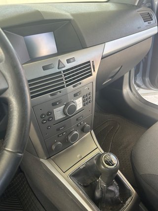 Opel Astra 2007