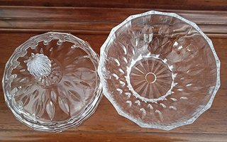 Ciotola in vetro cut glass Da un'altra epoca
