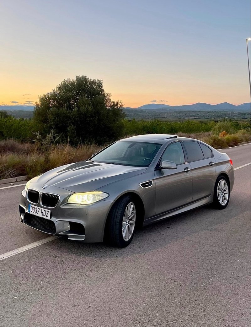 BMW Serie 5 2011 - foto 1